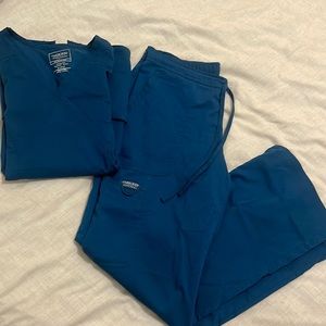 scrubs top bottom set - cherokee size small